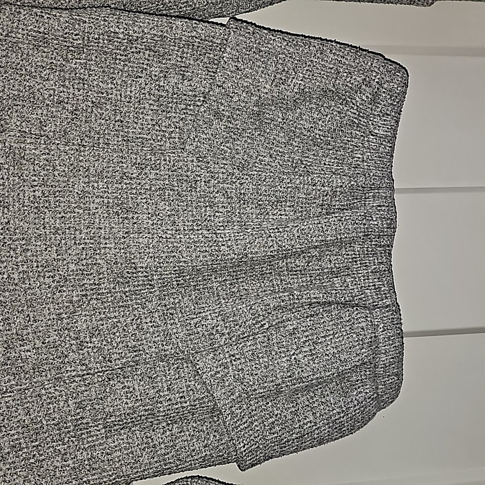 Youth girls sz small BKE waffle print hooded top. Super cute Like NEW!! - Picture 4 of 11